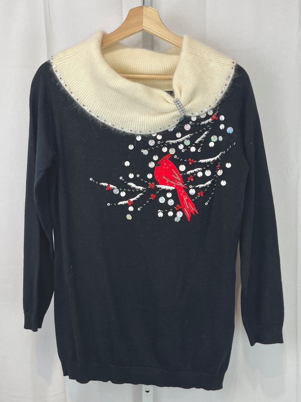 NWOT BEREK Embellished Holiday Winter Sweater Cowl Neck Cardinal Black Cream M